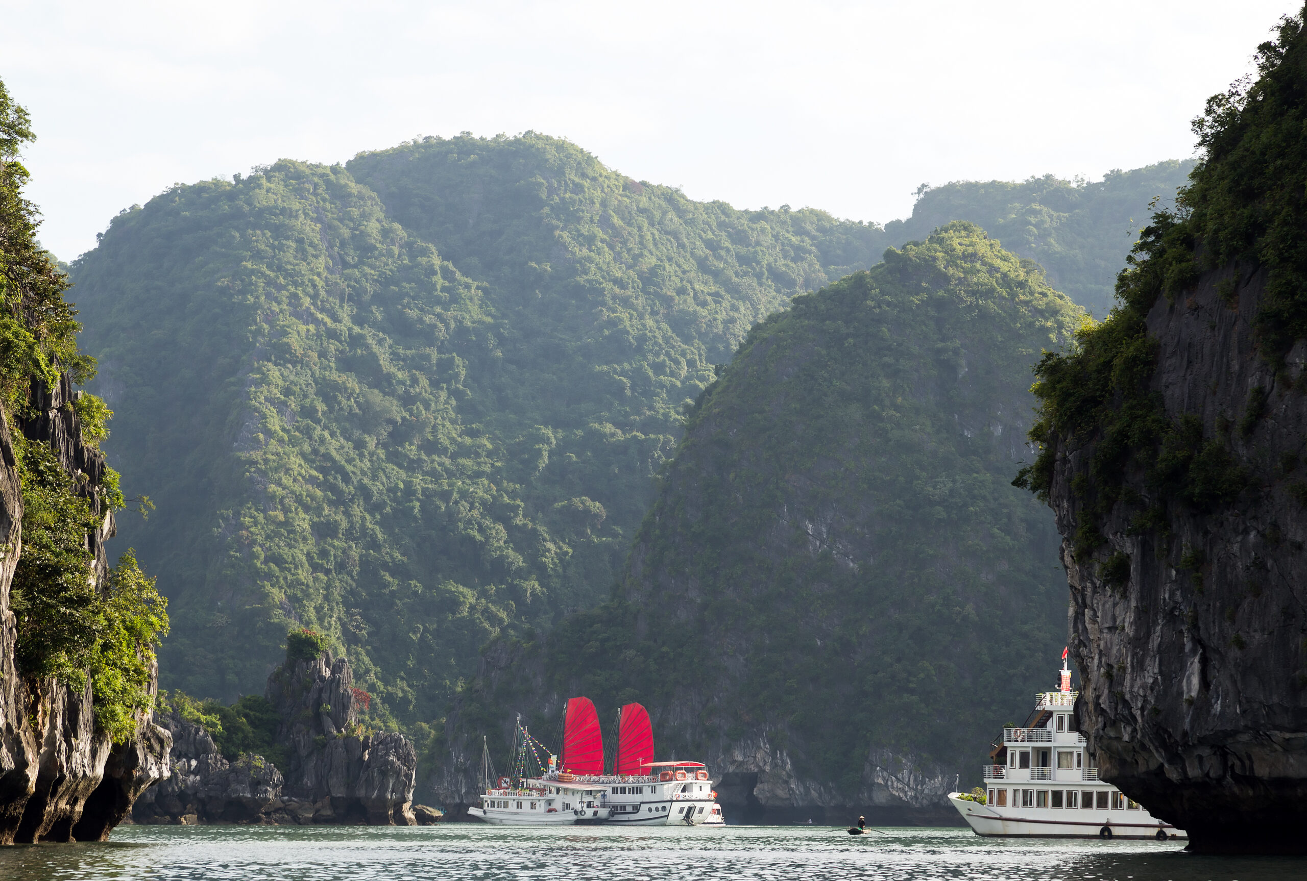 ha long bay vietnam unesco world most popular pl 2026 01 09 14 52 27 utc scaled
