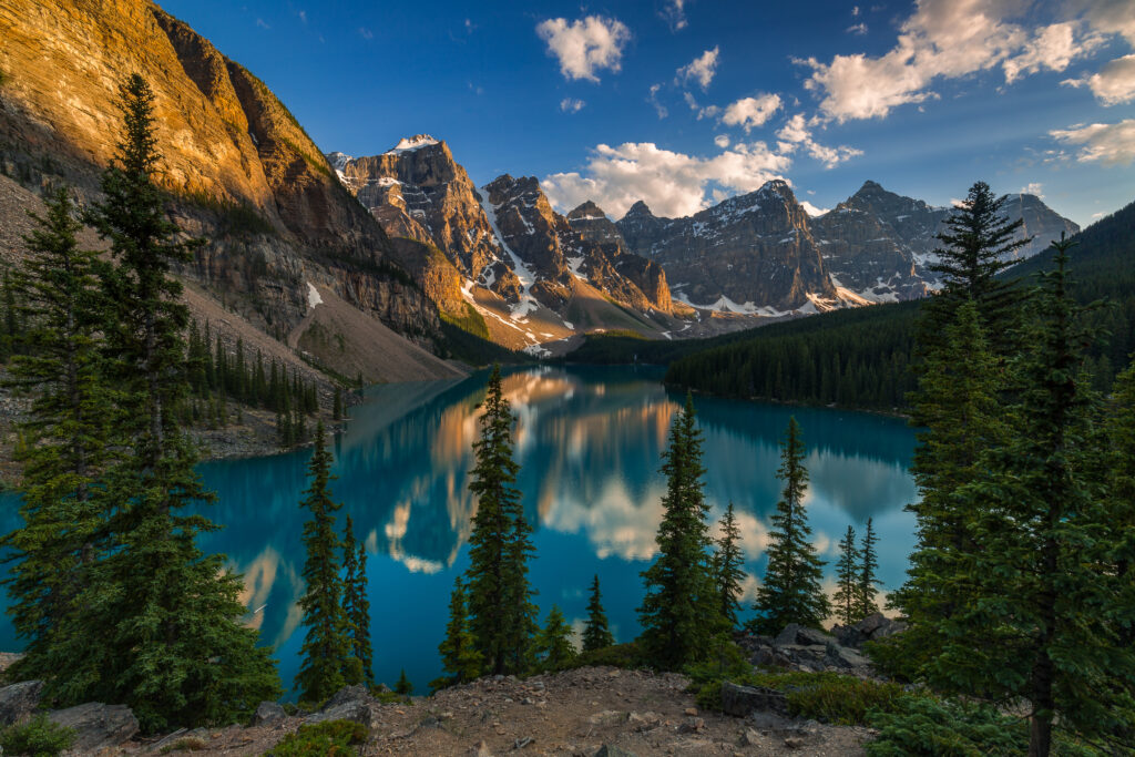 morraine lake sunset canada 2026 01 09 14 28 16 utc
