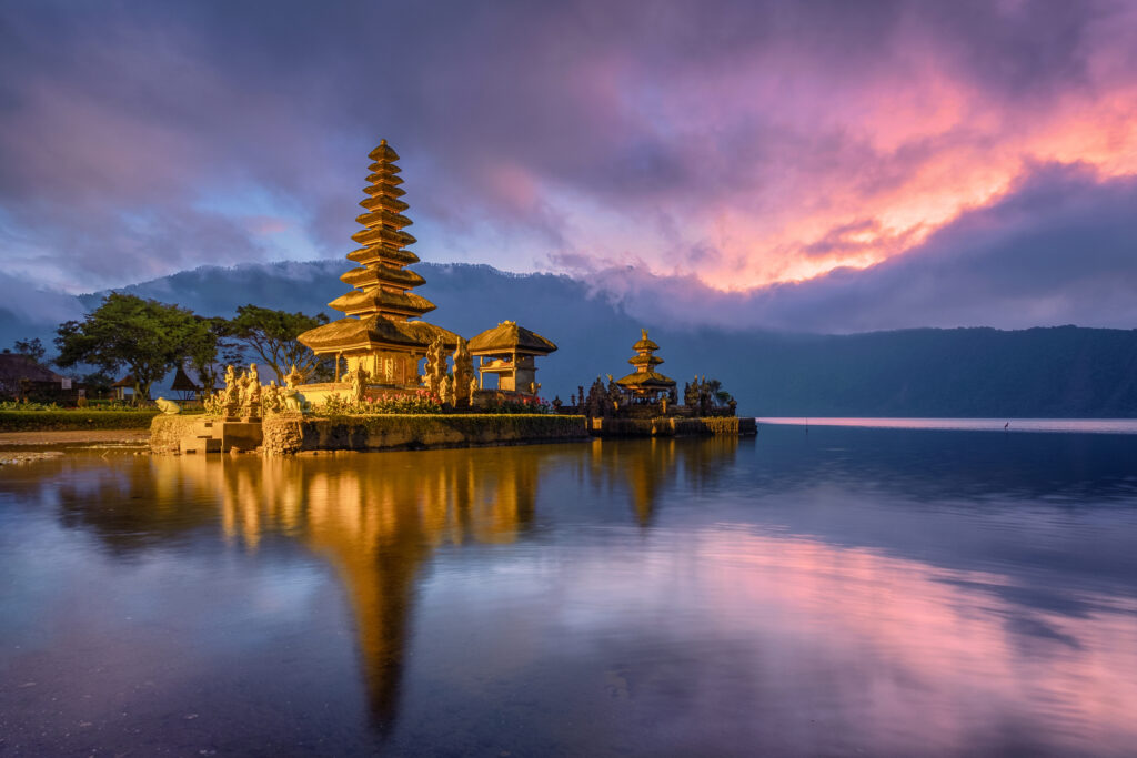 ancient pura ulun danu bratan temple reflection wi 2026 01 09 07 41 21 utc